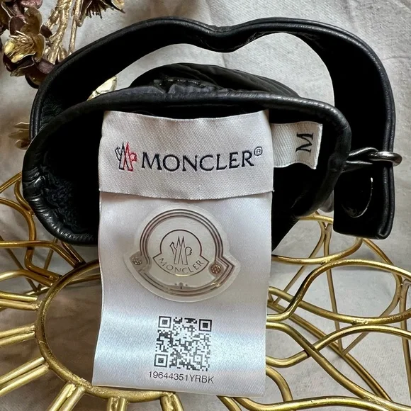 Moncler Black GUANTI Quilted Leather Wool Women’s Gloves Size Medium - Picture 11 of 11